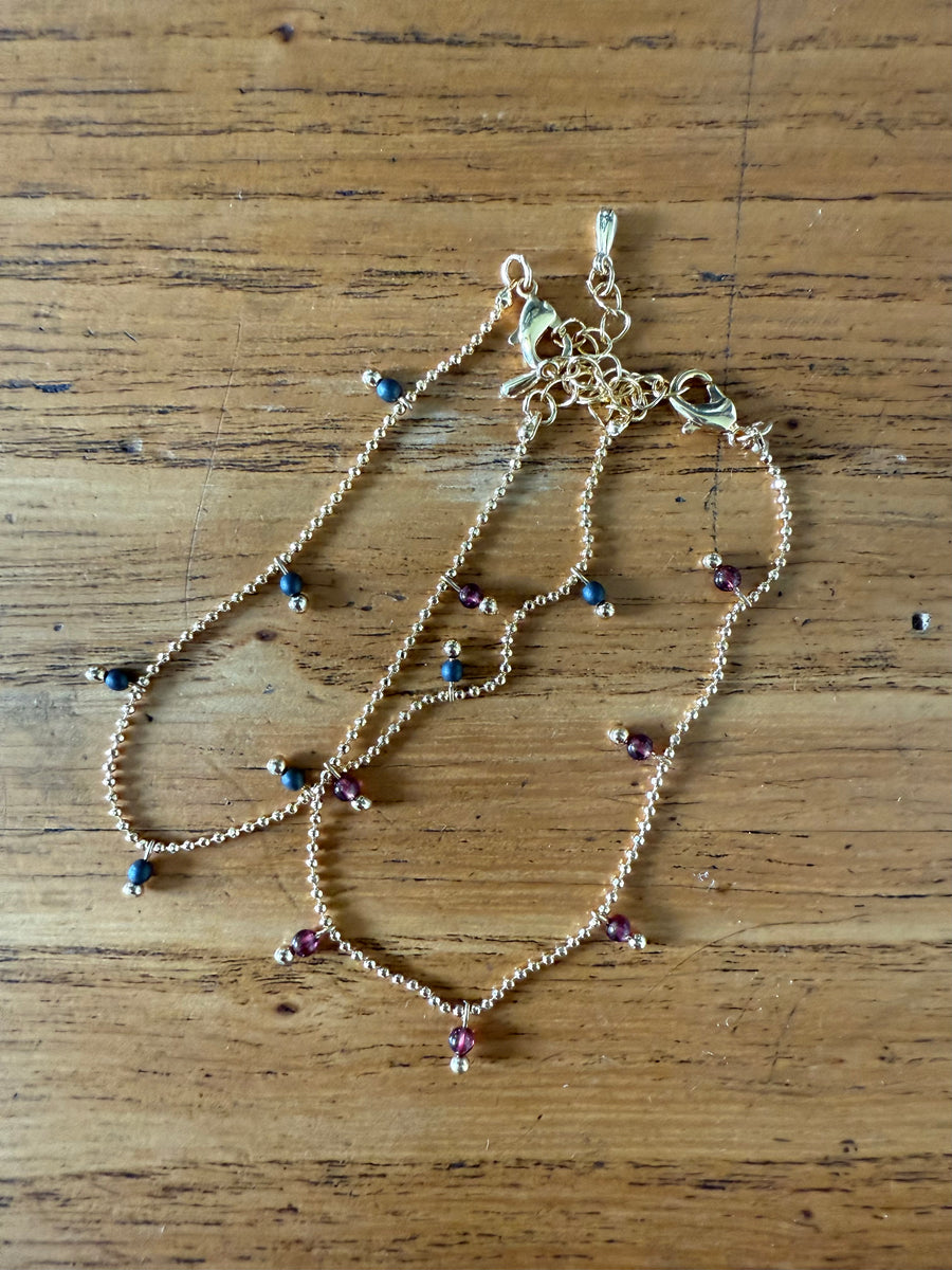 Armband mit Halbedelstein Anhängern von Friihof+Siig