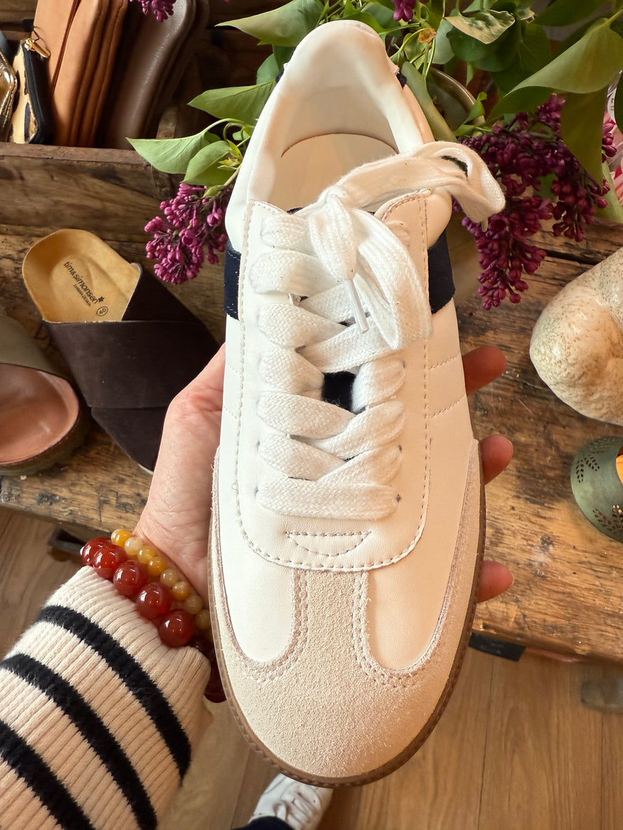 Sneakers von Sofir Schnoor