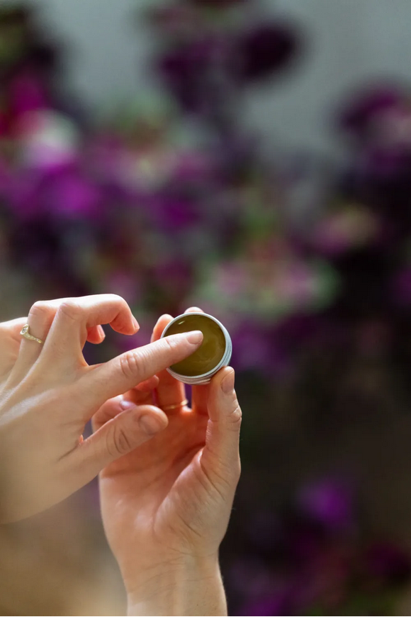 Glow + Repair Lip Balm von grums