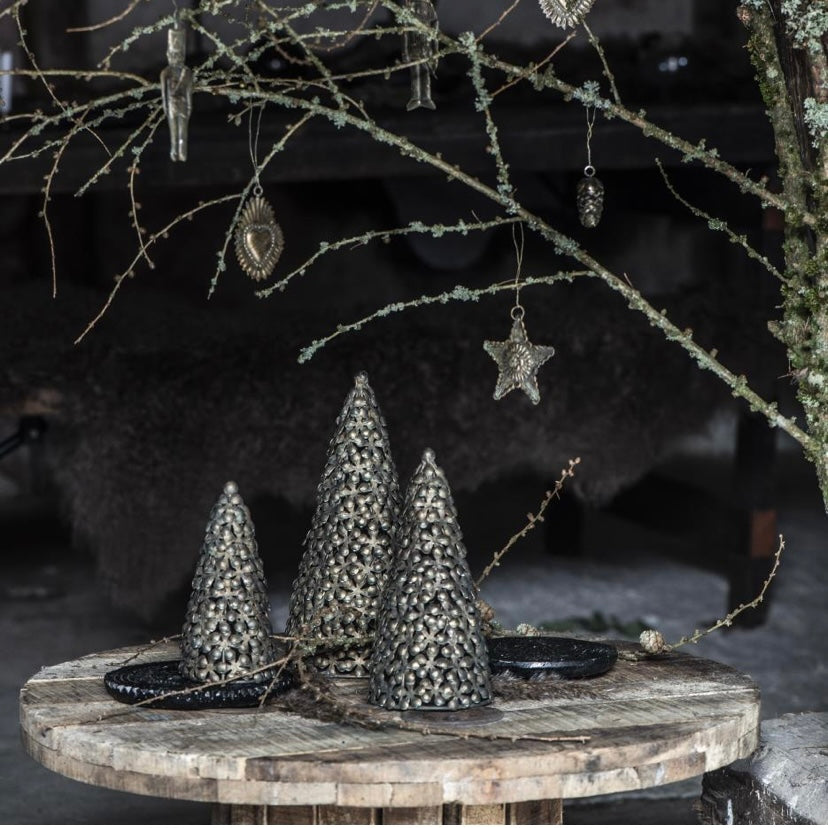 Weihnachtsbäume aus Metall von ib laursen
