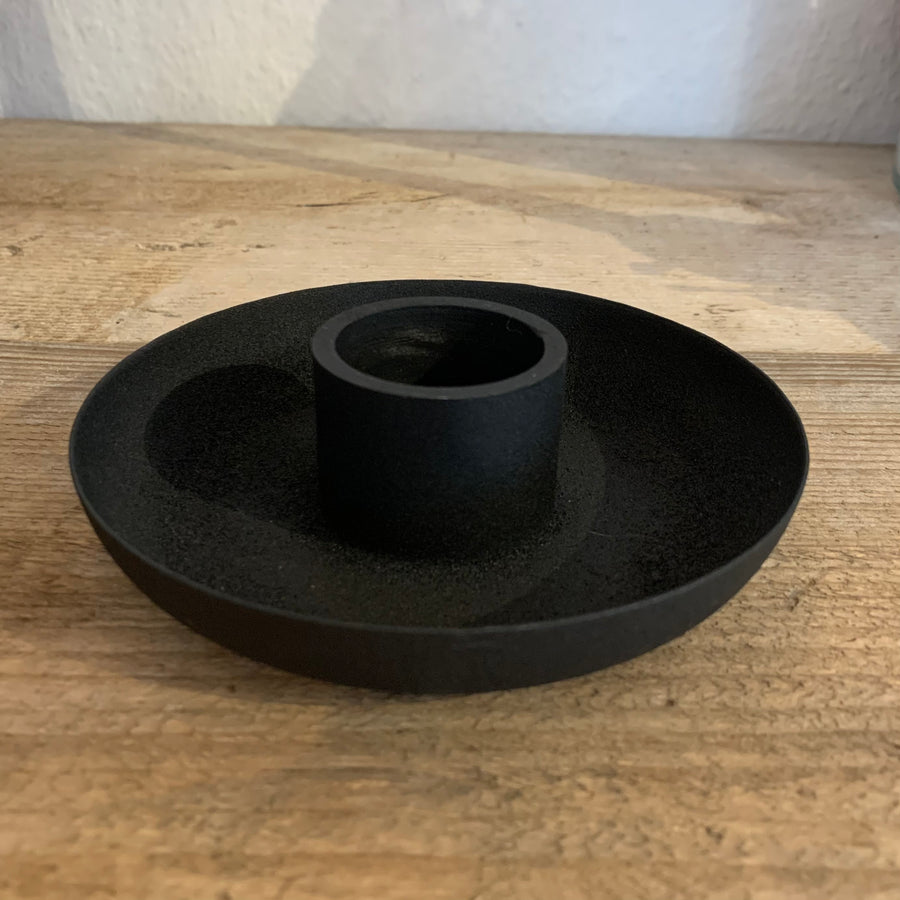 Schlichte Kerzenhalter von ib laursen